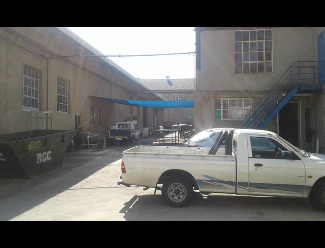 13,500M² WAREHOUSE FOR SALE IN ALBERTON NORTH